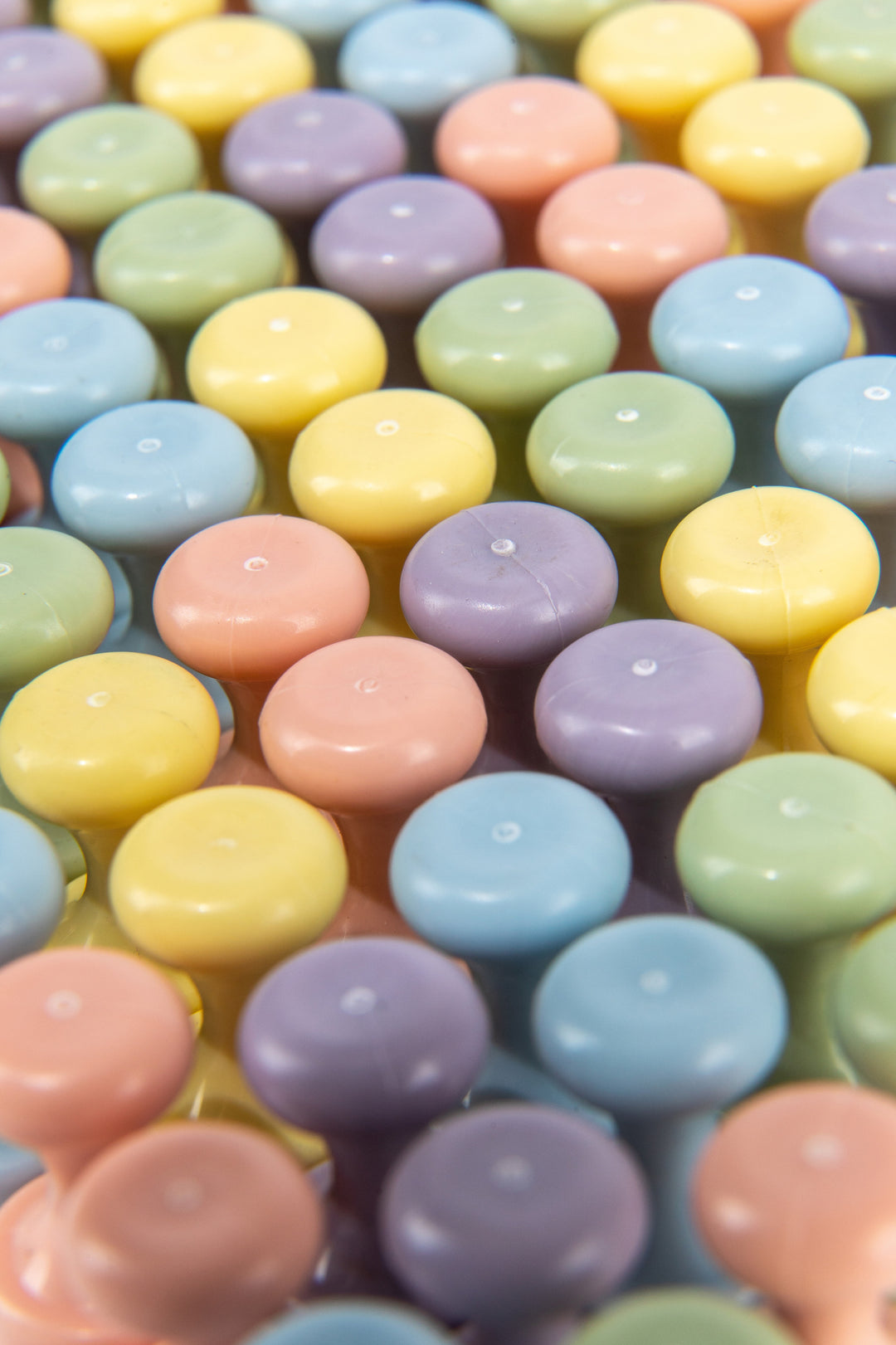 magnetic push pin for home